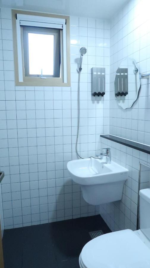 38Th Street Guesthouse Mokpo Buitenkant foto