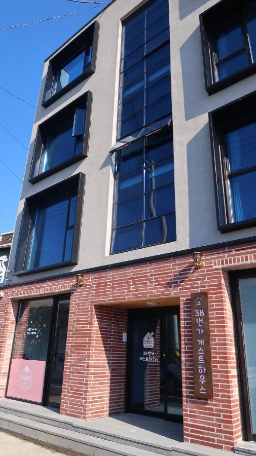 38Th Street Guesthouse Mokpo Buitenkant foto